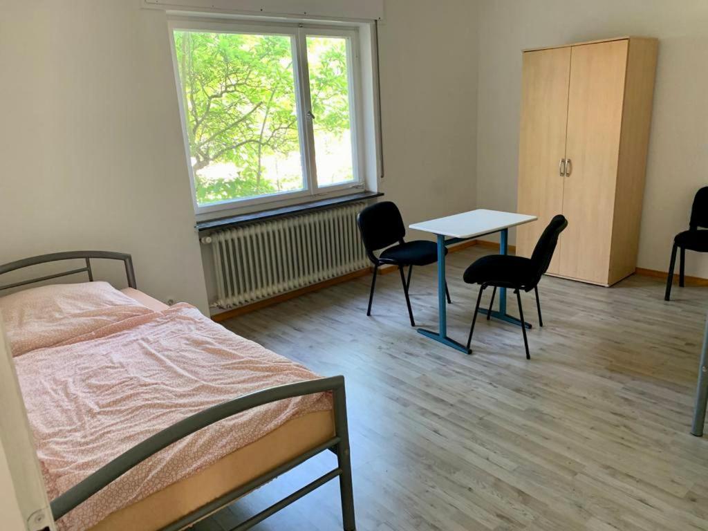 Hostel Neureut Karlsruhe